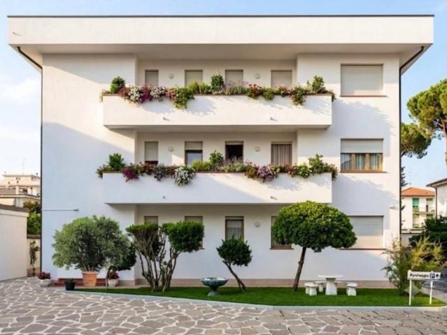 Appartamento in vendita a Camaiore LU