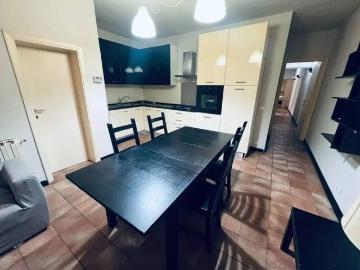 Appartamento in vendita a Camaiore LU