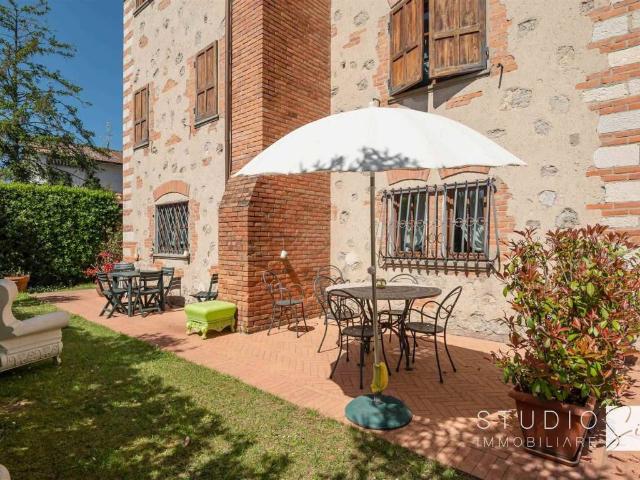 Appartamento in vendita a Camaiore LU