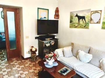 Appartamento in vendita a Camaiore LU