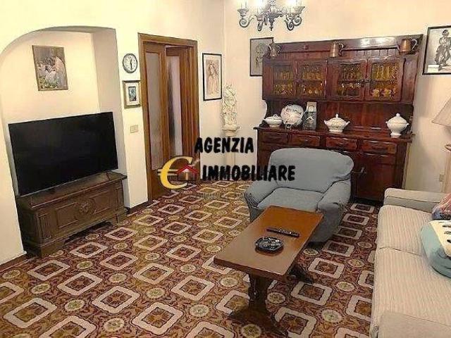 Appartamento in vendita a Camaiore LU