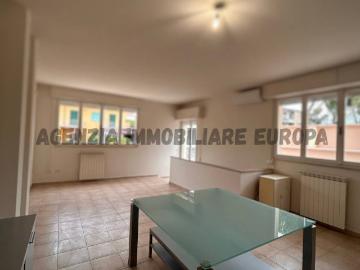 Appartamento in vendita a Camaiore LU