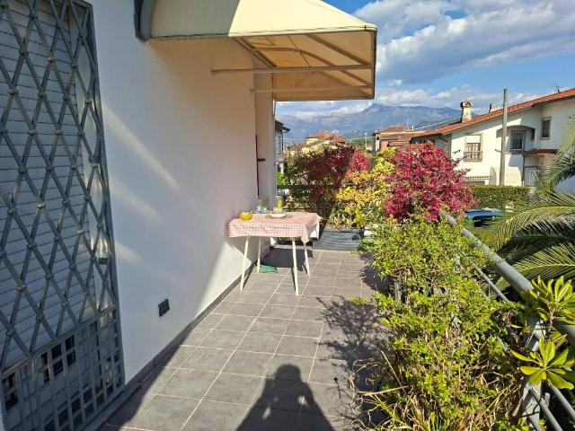 Appartamento in vendita a Camaiore LU