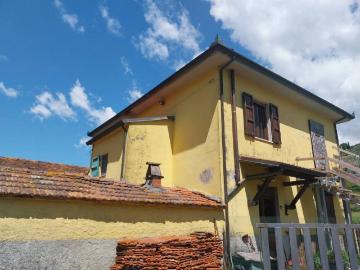 Appartamento in vendita a Camaiore LU