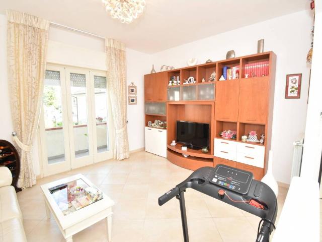 Appartamento in vendita a Camaiore LU