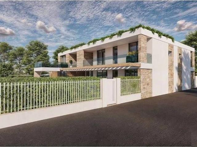 Appartamento in vendita a Camaiore LU