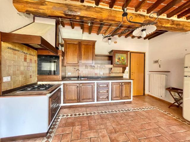 Appartamento in vendita a Camaiore LU