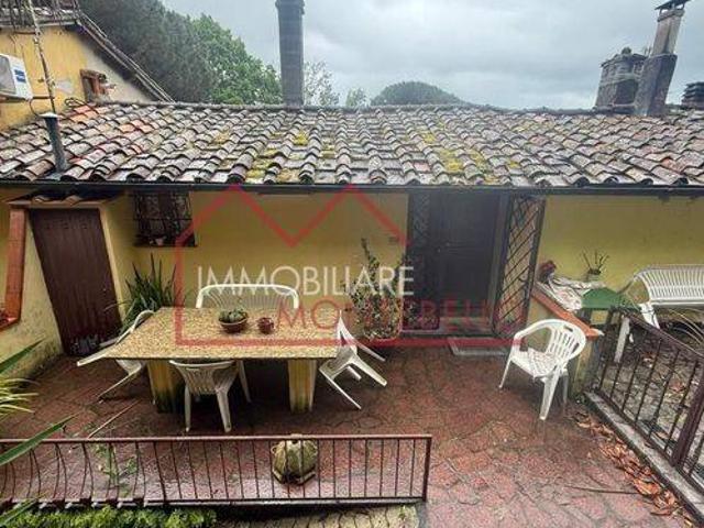 Appartamento in vendita a Camaiore LU