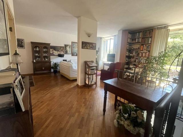 Appartamento in vendita a Camaiore