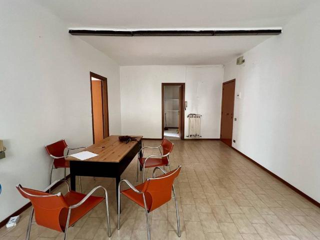 Appartamento in vendita a Camerano AN