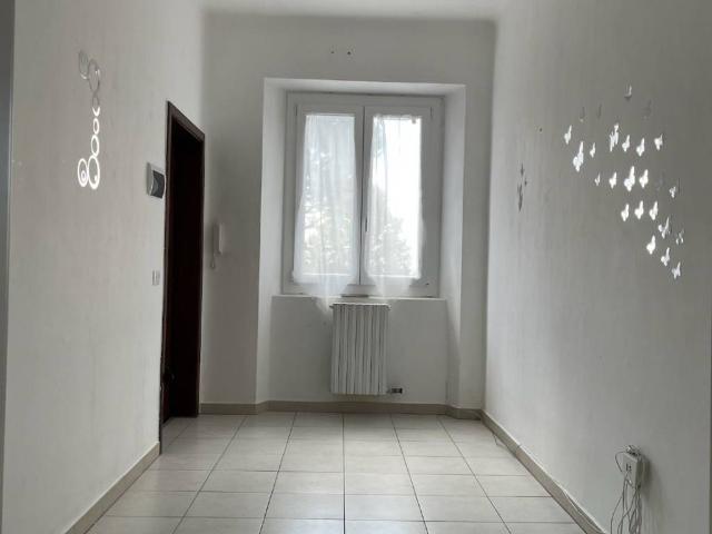 Appartamento in vendita a Camerano AN