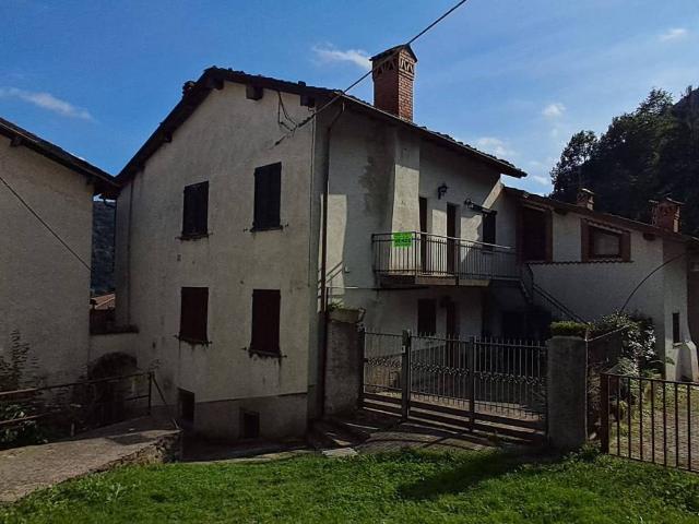 Appartamento in vendita a Camerata Cornello BG