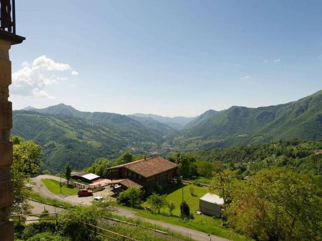 Appartamento in vendita a Camerata Cornello BG