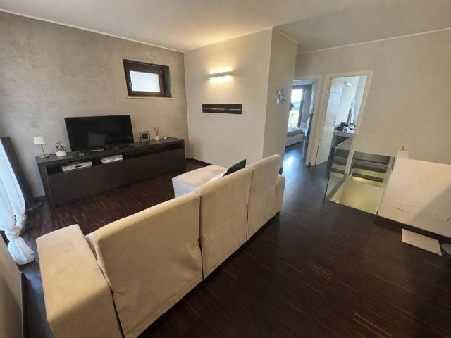 Appartamento in vendita a Camerata Picena AN