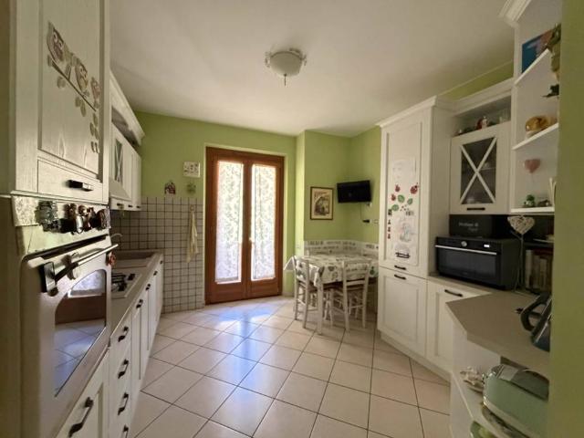 Appartamento in vendita a Camerino MC