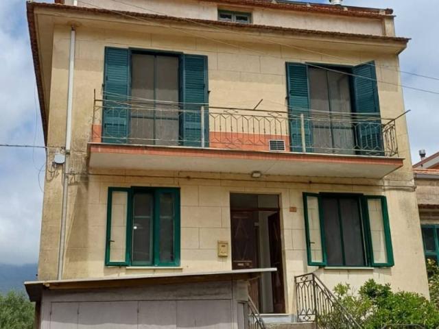Appartamento in vendita a Camerota SA