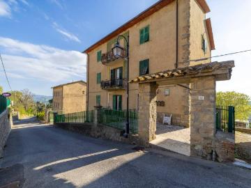 Appartamento in vendita a Campagnatico GR