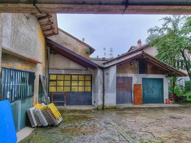 Appartamento in vendita a Camparada