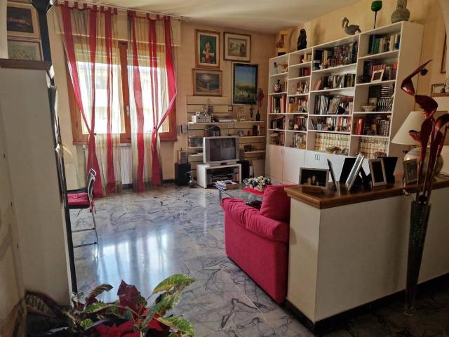 Appartamento in vendita a Campi Bisenzio FI
