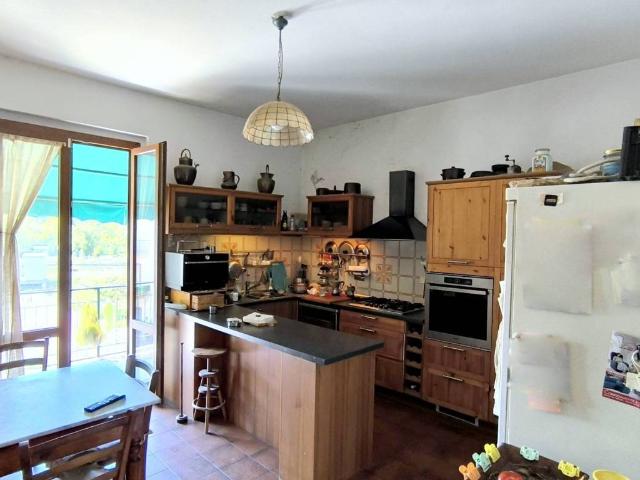 Appartamento in vendita a Campi Bisenzio FI