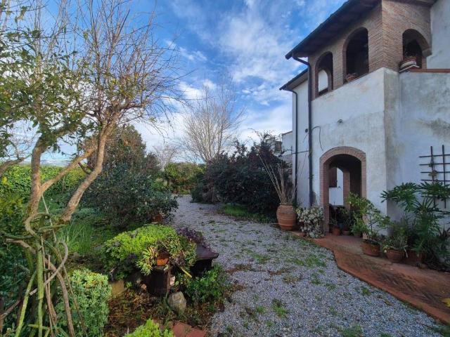Appartamento in vendita a Campiglia Marittima LI