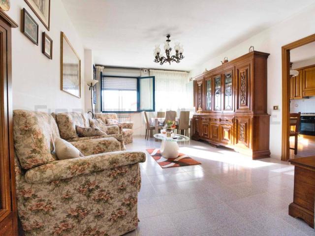 Appartamento in vendita a Campiglia Marittima LI