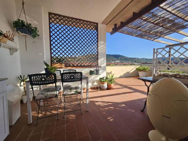 Appartamento in vendita a Campiglia Marittima LI