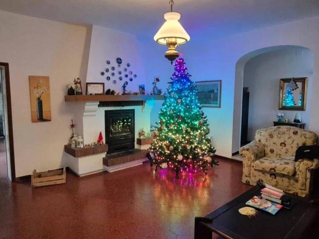 Appartamento in vendita a Campiglia Marittima LI