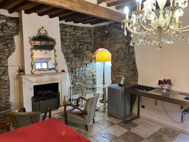 Appartamento in vendita a Campiglia Marittima LI