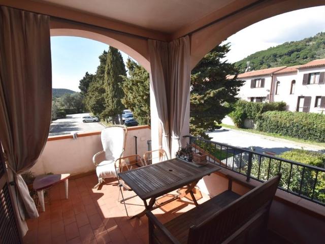 Appartamento in vendita a Campo nell'Elba LI