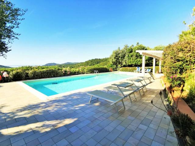 Appartamento in vendita a Campo nell'Elba LI