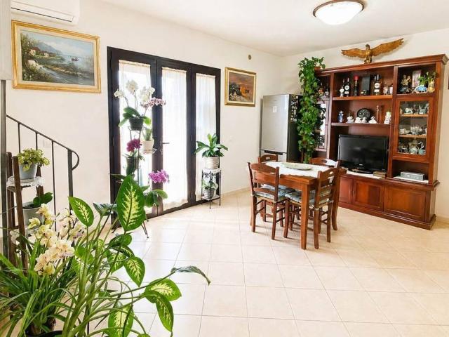 Appartamento in vendita a Campo nell'Elba LI