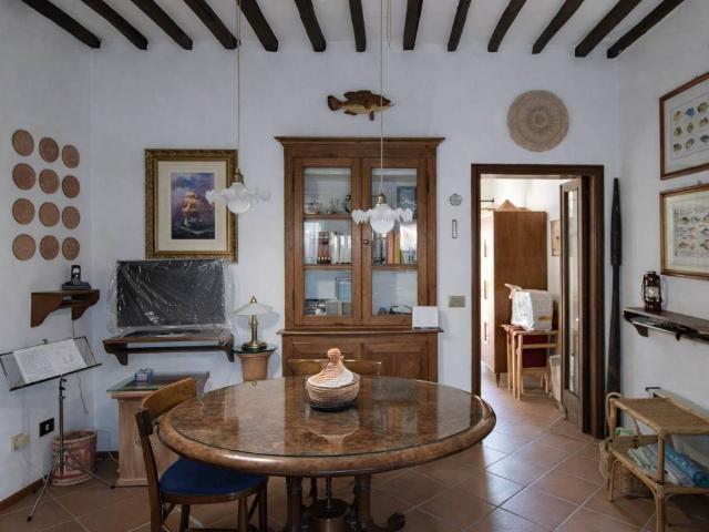 Appartamento in vendita a Campo nell'Elba LI