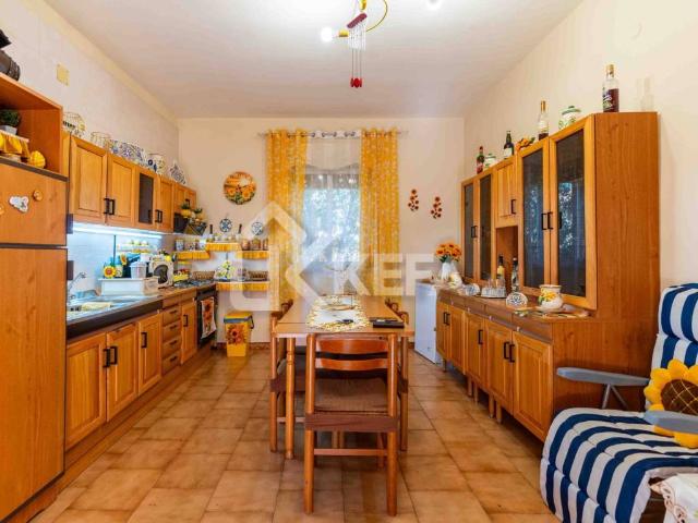 Appartamento in vendita a Campofelice di Roccella PA