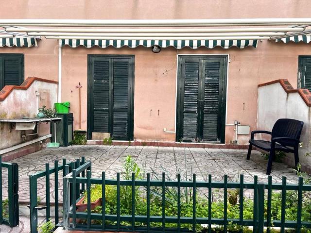 Appartamento in vendita a Campofelice di Roccella PA