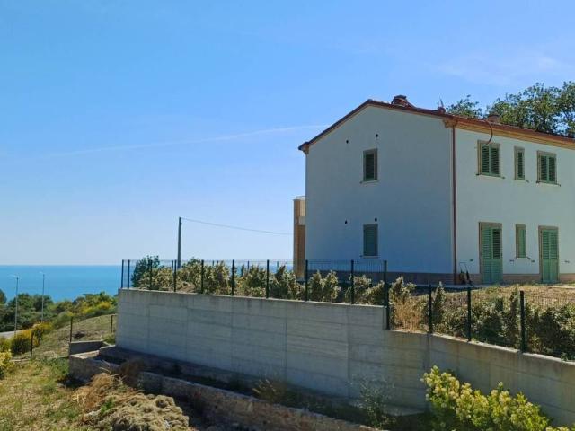 Appartamento in vendita a Campofilone FM
