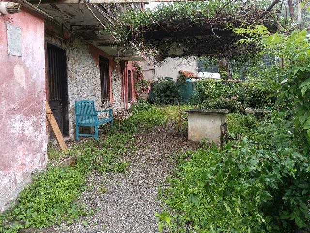 Appartamento in vendita a Campomorone GE