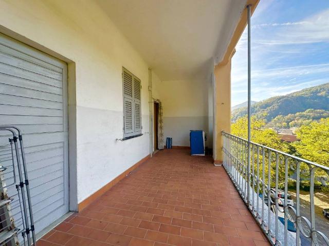 Appartamento in vendita a Campomorone GE