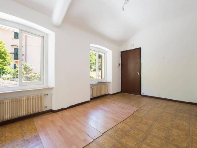 Appartamento in vendita a Campomorone GE