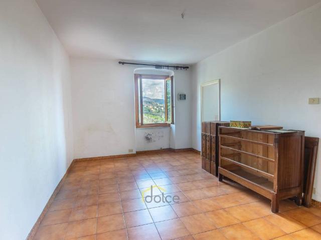 Appartamento in vendita a Campomorone GE