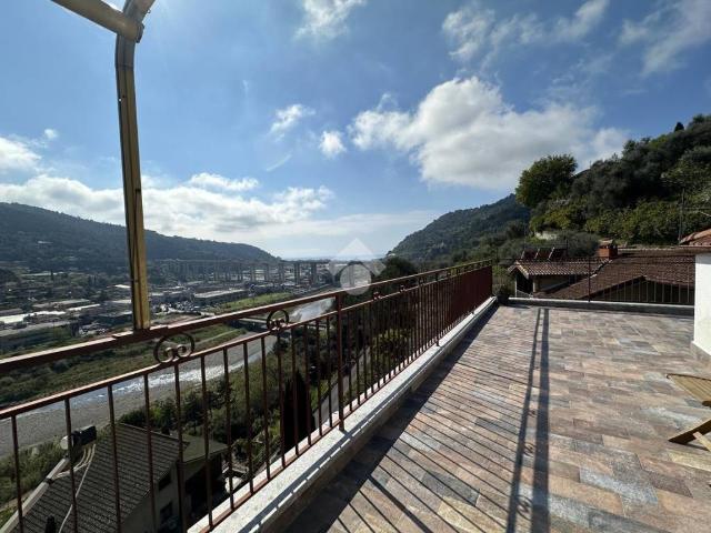 Appartamento in vendita a Camporosso IM