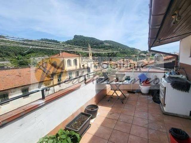 Appartamento in vendita a Camporosso IM