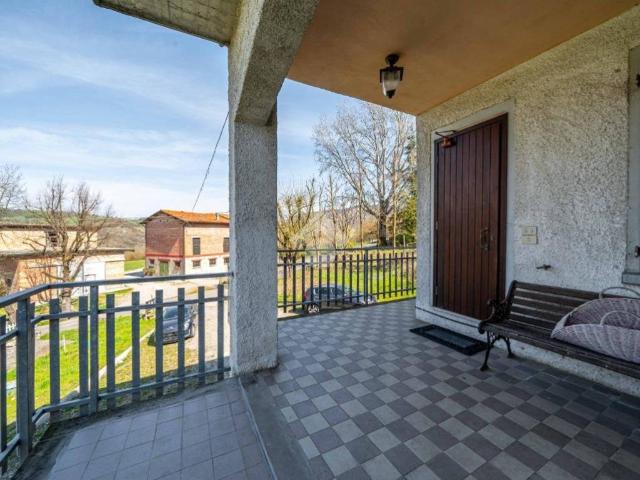Appartamento in vendita a Canossa RE