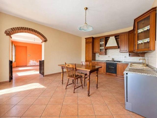 Appartamento in vendita a Canale