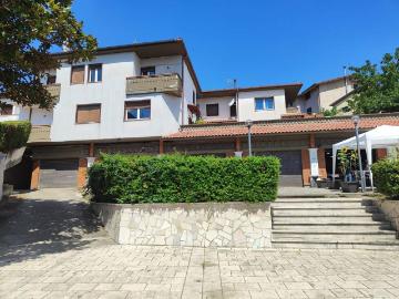 Appartamento in vendita a Candida AV