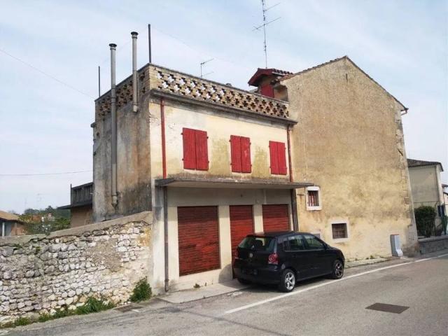 Appartamento in vendita a Caneva PN