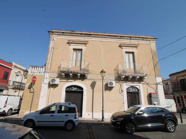 Appartamento in vendita a Canicattini Bagni SR