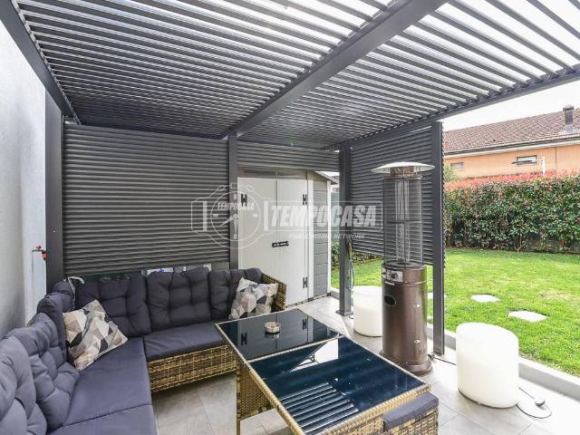 Casa indipendente in vendita a Cantù CO