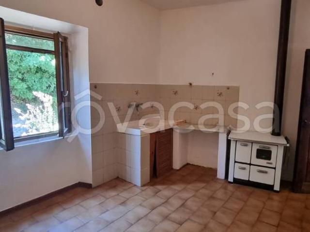 Appartamento in vendita a Cantagallo via di Gricigliana, Carmignanello