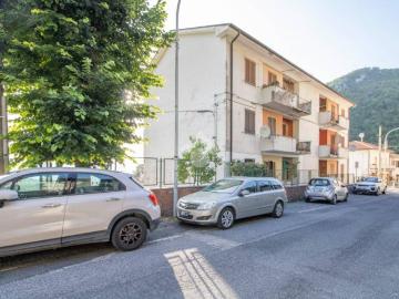 Appartamento in vendita a Cantalice RI